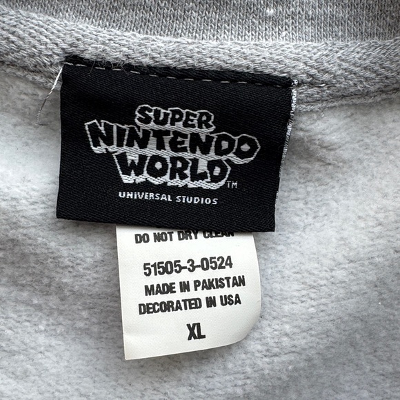 Super Nintendo World Sweatshirt - Picture 3 of 4